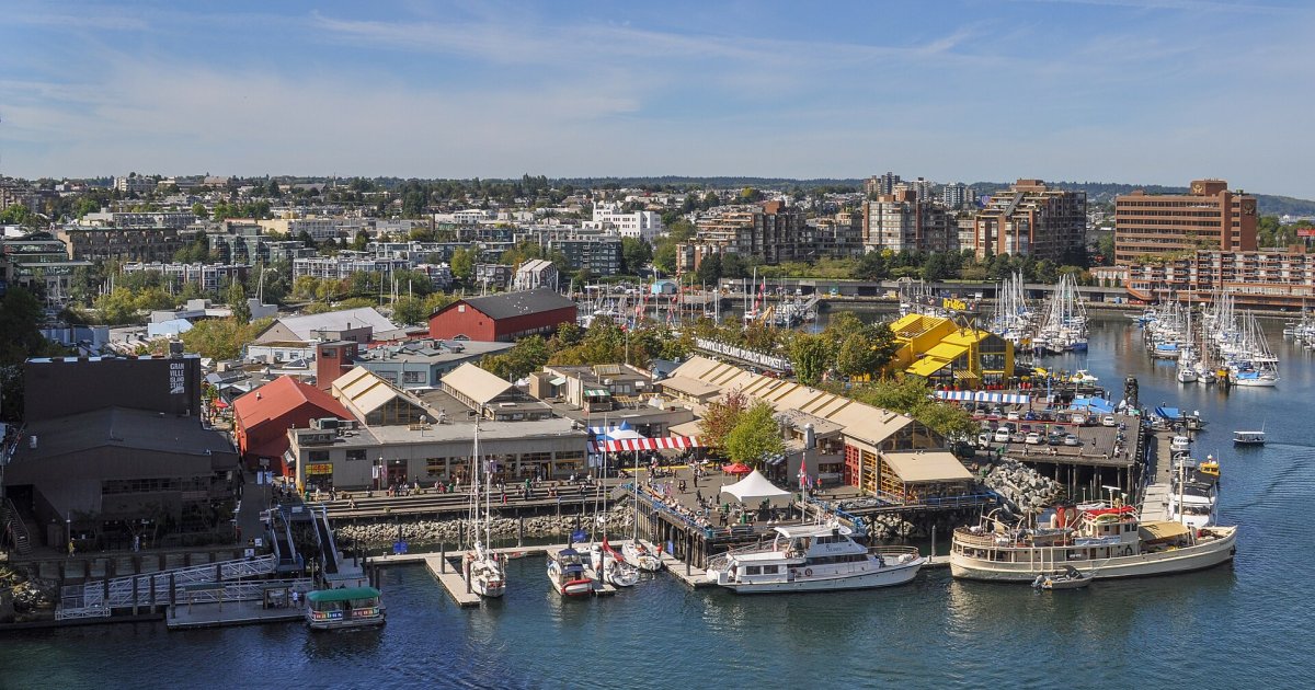 Granville Island Market: Guided Vancouver Food Tour